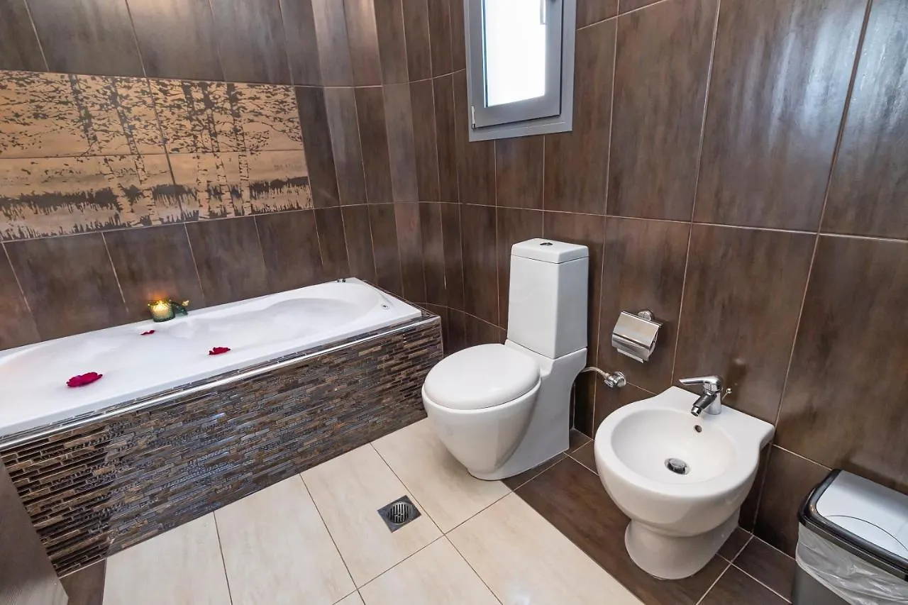 Nefeli & Dina Villas By Diomedes Group Nea Moudania Greece
